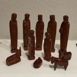 Hand Carved Wood Nativity Christmas Decor Folk Art 11 Piece Set